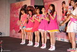 组图：台湾少女团体Popu Lady粉红现身代言游戏