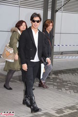 组图：众韩星抵港出席颁奖礼 SuperJunior受欢迎