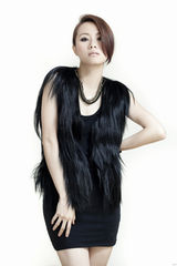 组图：邓丽欣最新写真曝光 魔法女孩时尚百变