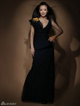 幻灯：陈紫函百万金饰拍写真 奢华中略带神秘