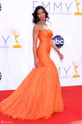 高清图：第64届艾美奖花絮 女星红毯晒胸秒杀菲林