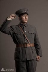 组图：献礼剧《开天辟地》周恩来定妆照