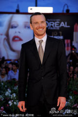 组图：《危险方法》首映 奈特丽复古纱裙清丽亮相