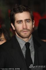 组图：评审团成员杰克-吉伦哈尔蓄须帅气