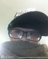 组图：金龟子刘纯燕13岁可爱女儿私房照