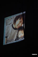 组图：谢安琪红馆开唱现场大秀家庭温馨照