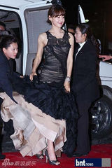 组图：金载沅孙丹菲等盛装亮相MBC演技大奖红毯