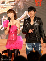 组图：柳岩演“悍妇” 周杰伦林志玲齐声赞