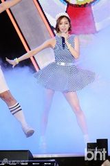 组图：EXO、f(x)等献唱大韩民国庆典演唱会