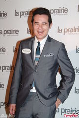 组图：赵式芝再陷同性情 与杨如芯亲密携手亮相