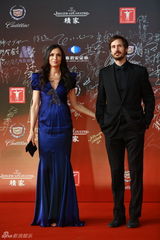 组图：第15届上海电影节开幕红毯星光熠熠