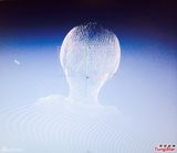 组图：张韶涵新专辑玩机器人创意 未来感十足