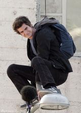 组图：新蜘蛛侠亮相洛杉矶 腾空拍摄表情惬意