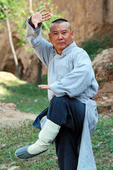 组图：《胭脂霸王》郭德纲赵显宰演绎搞笑师徒