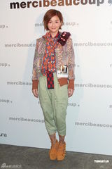 组图：阿Sa(蔡卓妍)着迷奥运选手 怕男友吃醋不当面夸赞