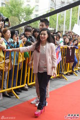 组图：萧蔷杨丽菁拼身材 张柏芝缺席受伤成谜