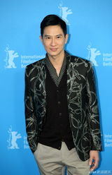 组图：柏林《魔警》见面会 吴彦祖张家辉亮相