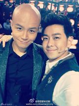 组图：林志颖晒《演说家》合照 鲁豫李咏趟枪