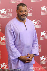 组图：格温妮丝·帕特洛亮相《传染病》记者会 