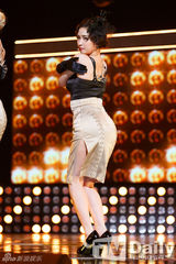 组图：李玟雨佳仁亮相MCD GirlsDay获第一