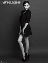 组图：成熟董洁时尚大片曝光 告别清纯秀性感优雅