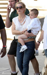 幻灯图集：布兰妮带儿子游悉尼 不见男友身影  