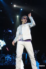 组图：贾斯汀-比伯香港开唱 劲舞自摸全场疯狂