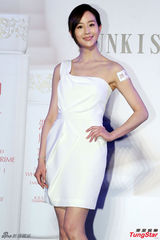 组图：张钧甯《武则天》尺度大 祝福何润东结婚