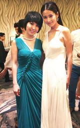 组图：《嘉人》盛典众星盛装出席拼礼服