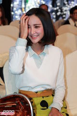 组图：张歆艺性感现身有望年底与男友完婚