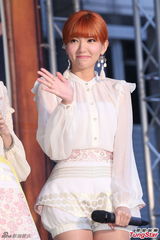 组图：Dream Girls露腿办签唱 明道帅气助阵