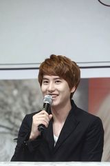 高清组图：韩团Superjunior新专辑记者会