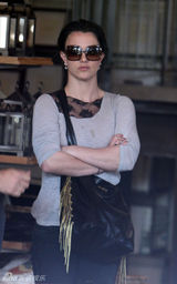 幻灯图集：布兰妮贝利弗山庄血拼 上衣太薄致凸点