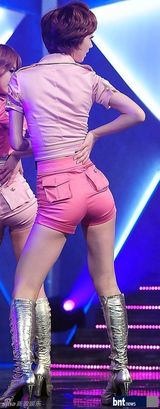 组图：韩女团9Muses出演《MCountDown》展华丽舞台