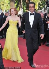 组图：范冰冰艳撑《生命之树》首映 邓文迪夫妇亮相