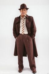 组图：《像火花》造型别致打造民国风尚大片