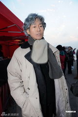 组图：郑少秋不识新老板 不谈期待只想做好本分