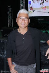 组图：张敬轩疑患流感隔离 巫启贤拒再收徒