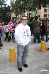 组图：曾志伟李治廷等宣传电影《我爱HK开心万岁》