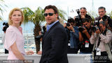 幻灯图集：戛纳开幕片记者会 克劳携布兰切特亮相