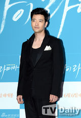 组图：刘智泰处女作《虎尾兰》发布 裴秀彬登场