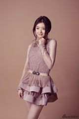 组图：蒋欣写真曝光 霸气贵妃演绎现代温婉气质