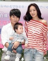 组图：《我是歌手2》首发7位歌手私照揭秘