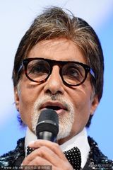 组图：印度殿堂级演员阿米塔布-巴沙坎登台