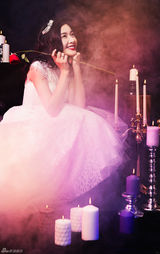 组图：黄海冰与甄锡好事将近 婚纱照甜蜜相拥