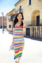 高清图：董玥欧洲拍摄夏日写真 打造甜美清新范儿