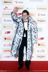 高清组图：韩团2NE1Beast等亮相Melon音乐颁奖礼