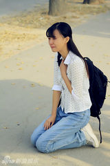 组图：《妈妈我爱你》傅晶造型清纯 命运一波三折