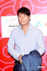 幻灯图：贡米签约黎明旗下 舒淇红装现身与旧爱同台