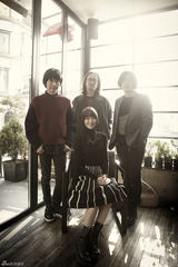 高清组图：韩国乐团紫雨林